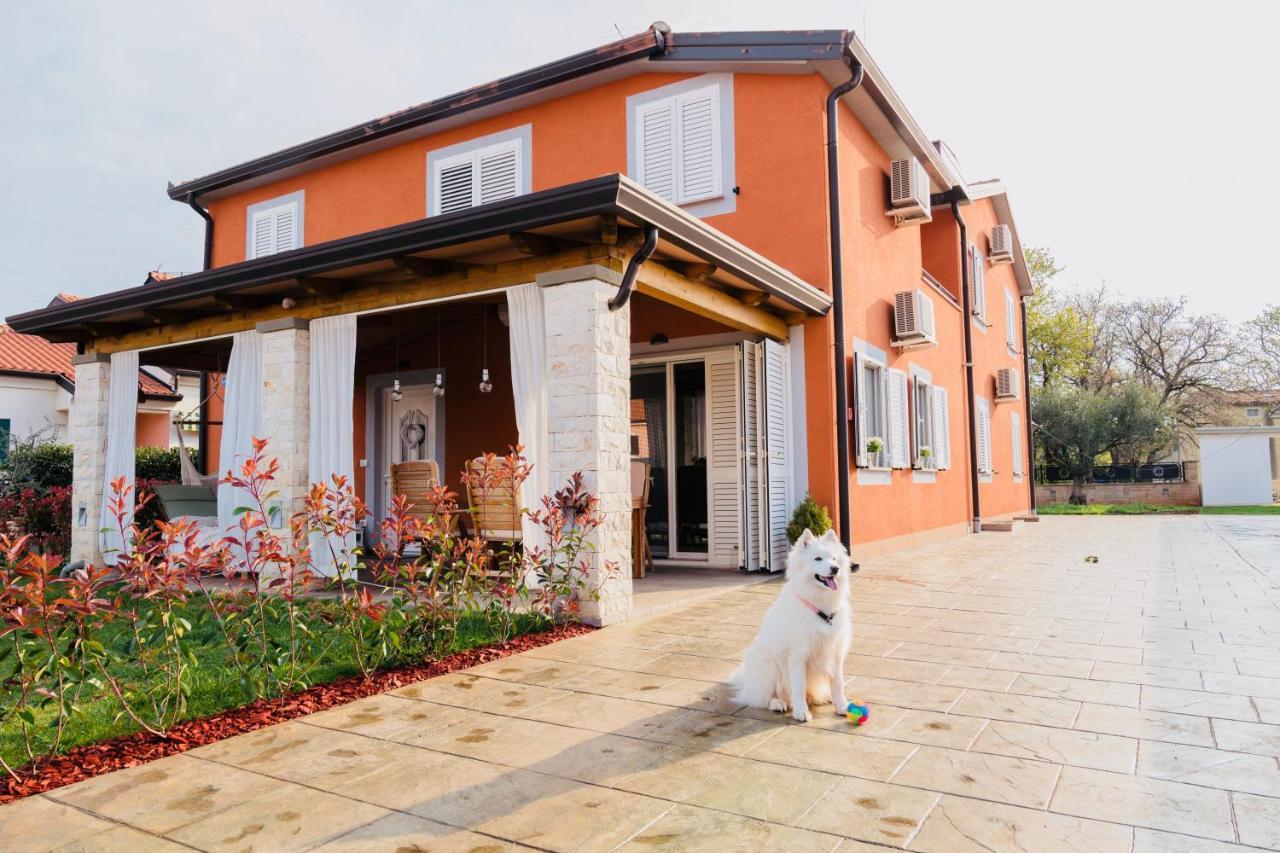Vila Bianca Umag Buitenkant foto